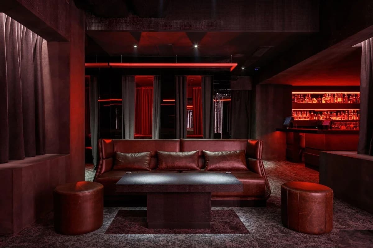 Клуб Auf - Москва