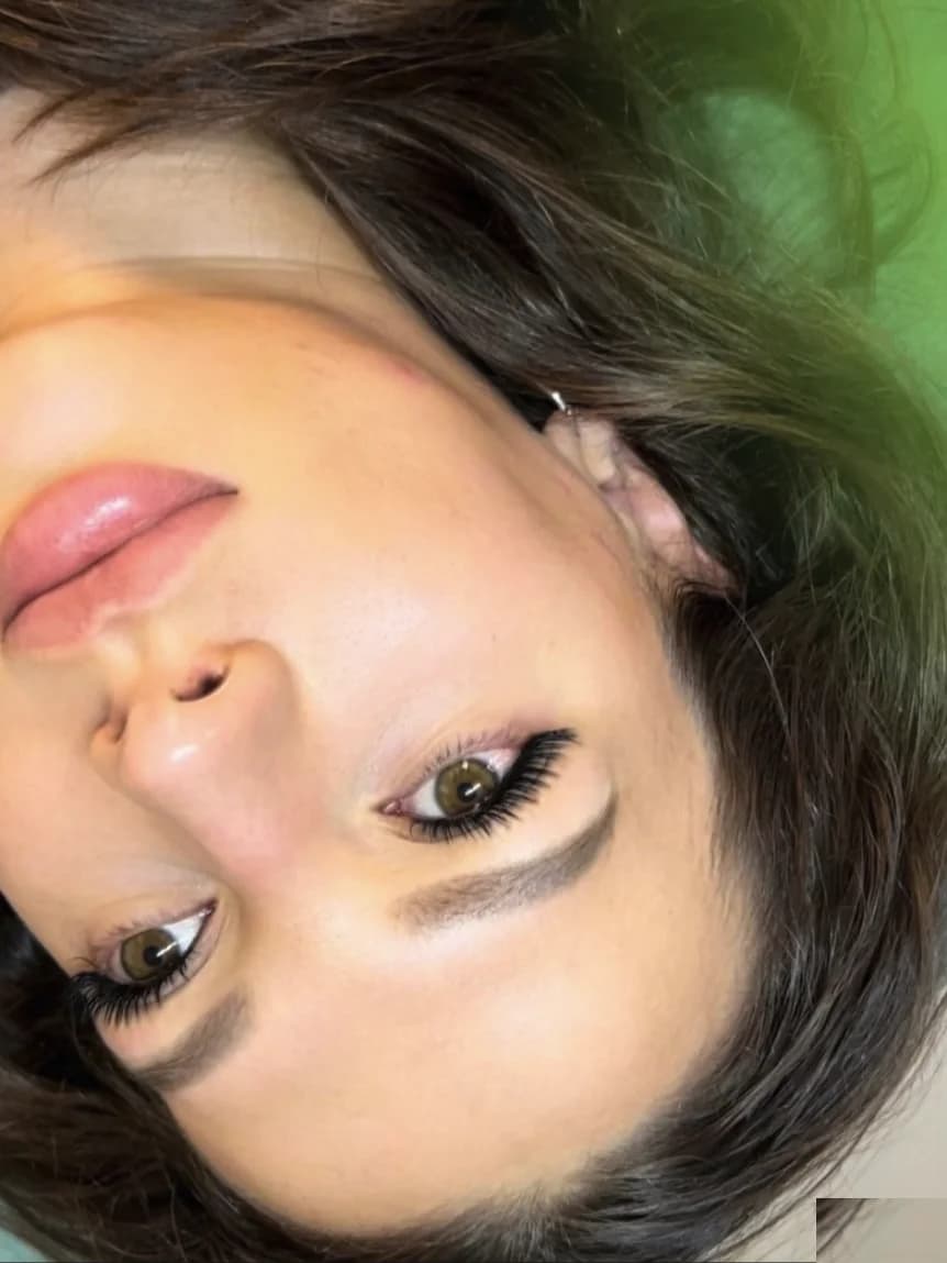 Салон красоты Студия наращивания ресниц и оформления бровей - Санкт-Петербург